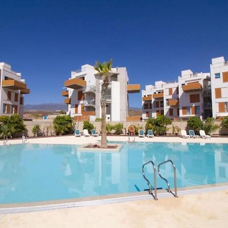 El Medano Beachfront Triplex Penthouse With Pool, Rooftop, Sea View Exterior photo